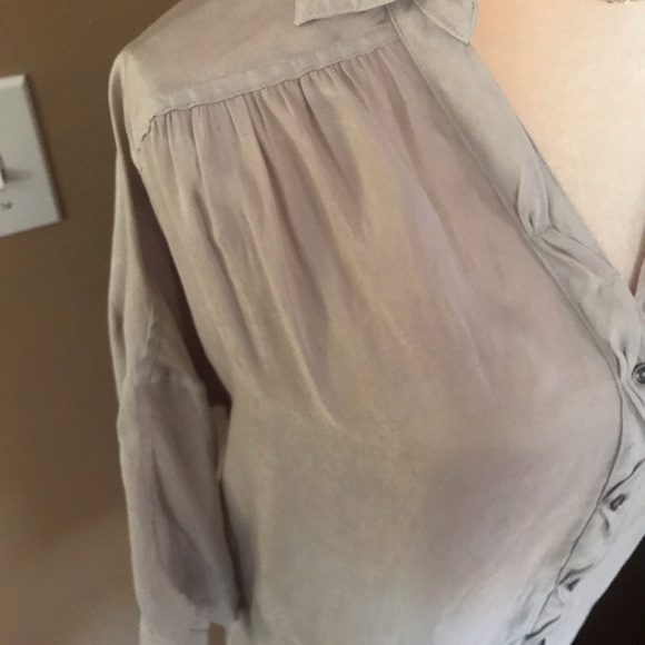 Express satin button up shirt - Picture 4 of 7